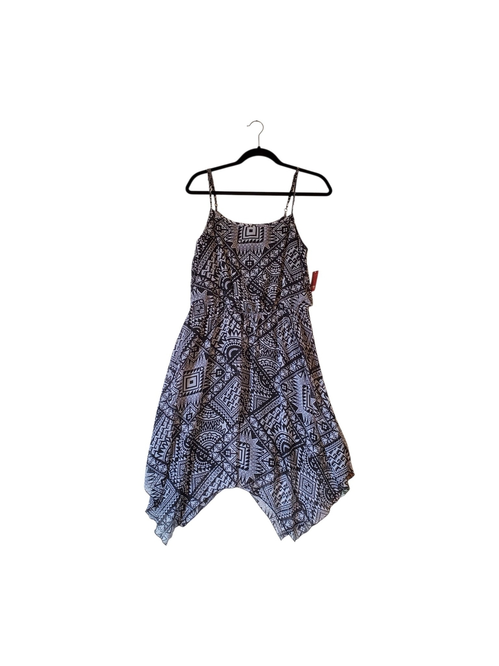 Black &‎ White Geometric Handkerchief Hem Sundress NWT
